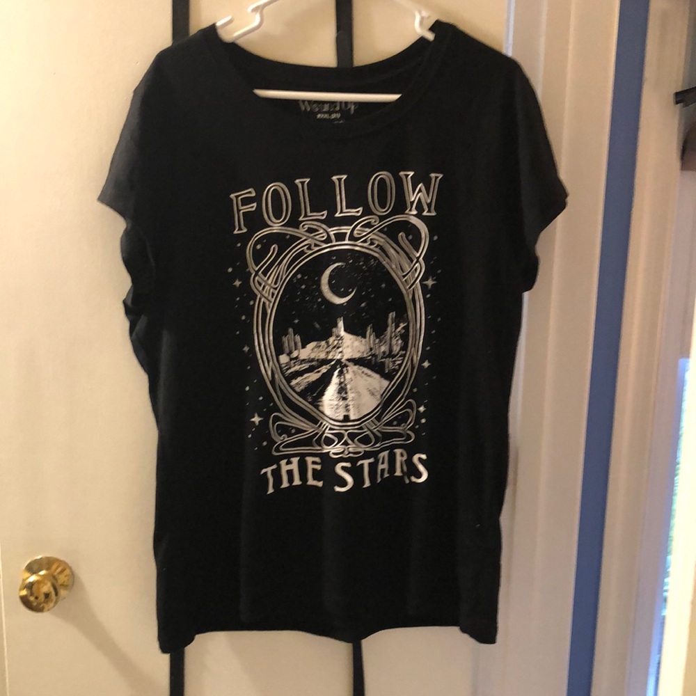 Black graphic tshirt 3 xl